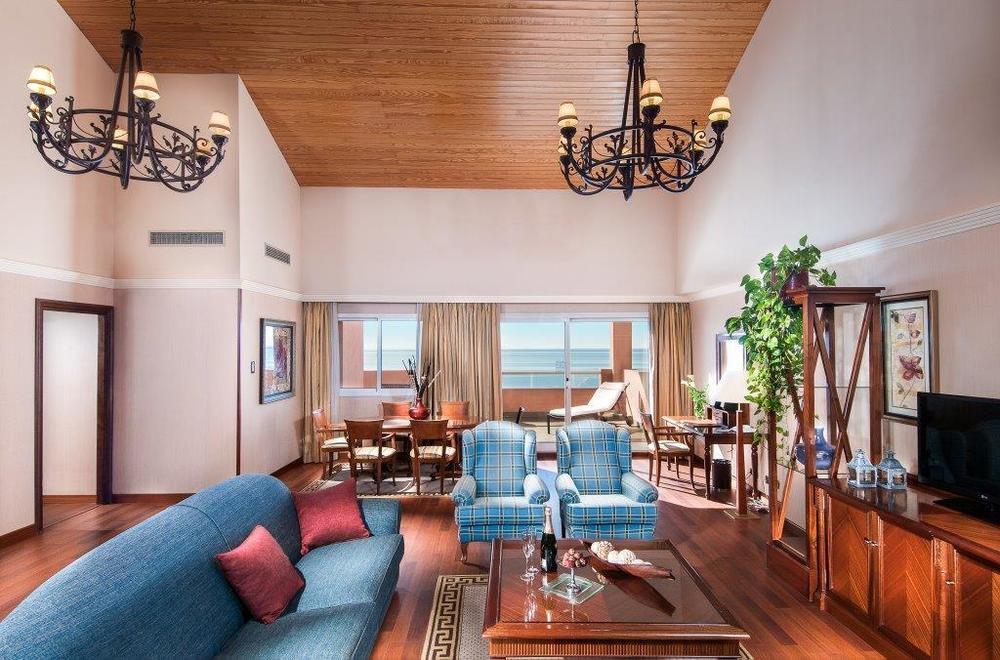 Elba Estepona Gran Hotel & Thalasso Spa Exterior foto Suite at the Athens Hilton