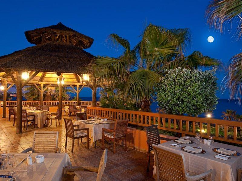 Elba Estepona Gran Hotel & Thalasso Spa Exterior foto The resort's restaurant