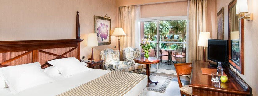 Elba Estepona Gran Hotel & Thalasso Spa Exterior foto A room at the hotel