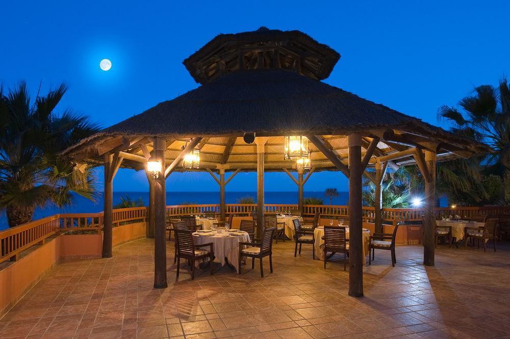 Elba Estepona Gran Hotel & Thalasso Spa Exterior foto The restaurant at the hotel